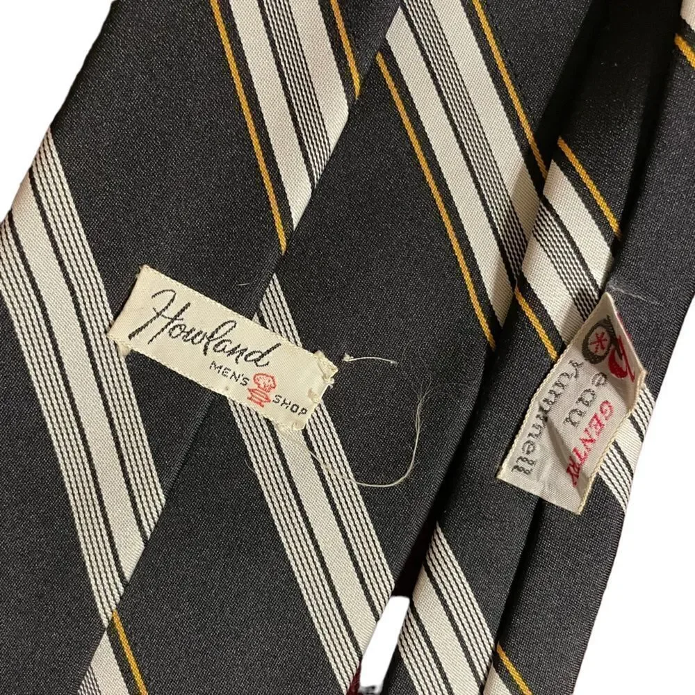 Vintage 1970s Beau Brummell Polyester Ties